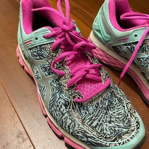 ASICS gelkayano